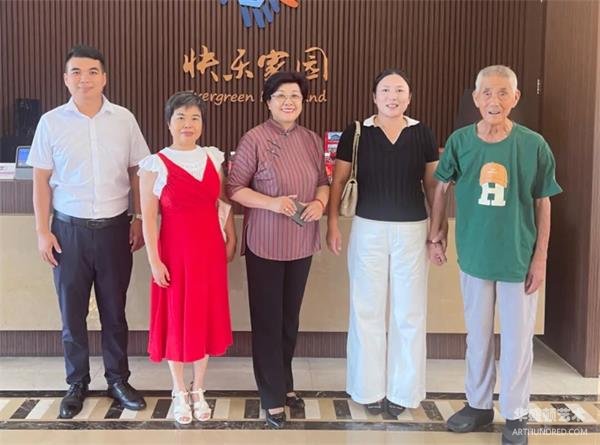 陈秋梅与沈慧琴会晤，共谱中欧文化交流新佳话 富氢水和净水设备助力，为海派文化健康养老赋能